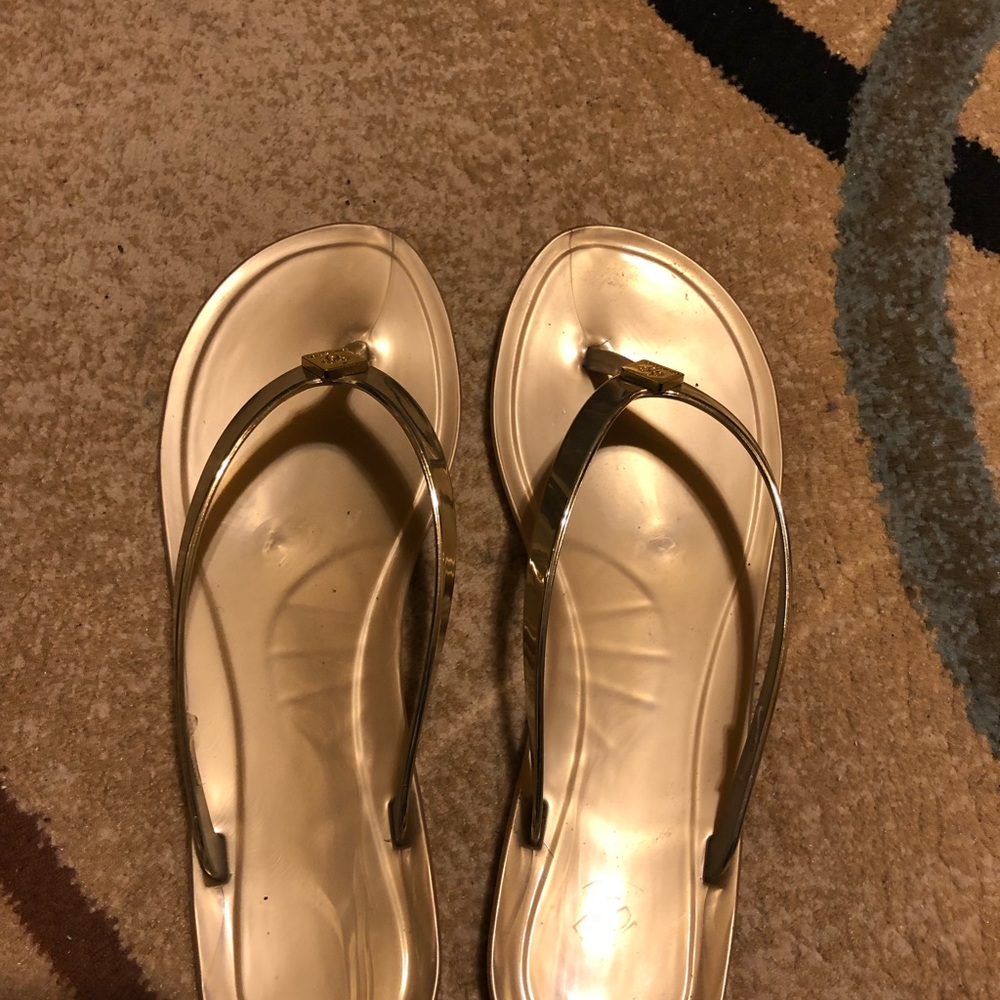 🎁👣BCBG SANDALS👣🎁 - Picture 3 of 3